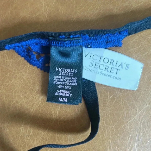 VICTORIA’S SECRET PUSH UP BRA PANTY SET THONG BLACK BLUE FAUX LEATHER 36DD - Picture 13 of 13